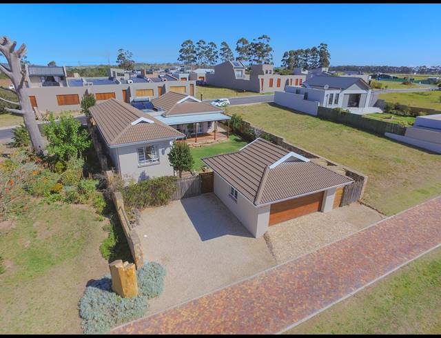3 BEDROOM HOUSE RENTED IN CROSSWAYS FARM VILLAGE